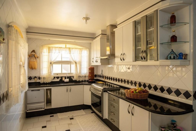 Imagem Casa com 5 Quartos à Venda, 750 m² em Ribeirão Da Ilha - Florianópolis Imagem Casa com 5 Quartos à Venda, 750 m² em Ribeirão Da Ilha - Florianópolis
