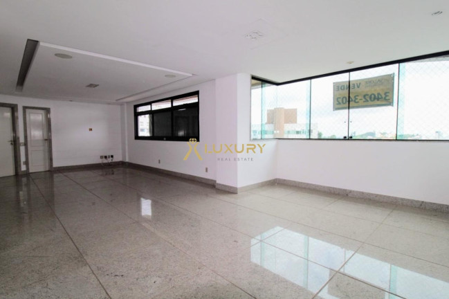 Imagem Imóvel com 4 Quartos à Venda, 357 m² em Belvedere - Belo Horizonte Imagem Imóvel com 4 Quartos à Venda, 357 m² em Belvedere - Belo Horizonte