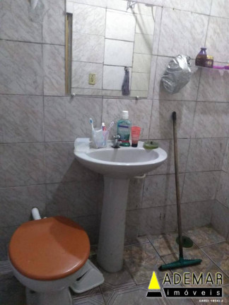 Imagem Casa com 5 Quartos à Venda, 125 m² em Taboão - Diadema Imagem Casa com 5 Quartos à Venda, 125 m² em Taboão - Diadema