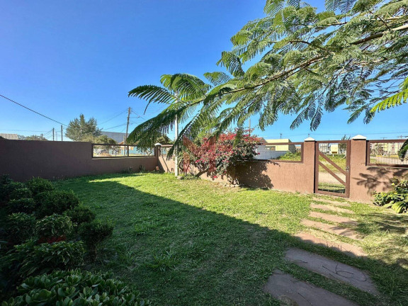 Imagem Casa com 5 Quartos à Venda, 600 m² em Capão Da Canoa Imagem Casa com 5 Quartos à Venda, 600 m² em Capão Da Canoa