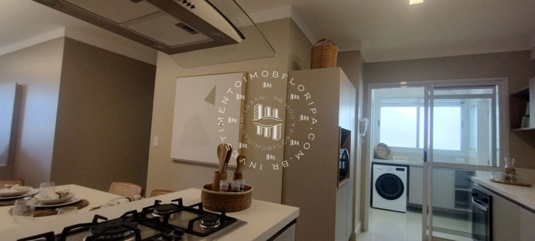 Apartamento com 4 Quartos à Venda, 251 m² em Canasvieiras - Florianópolis