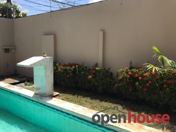 Imagem Casa com 3 Quartos à Venda, 250 m² em Candelária - Natal Imagem Casa com 3 Quartos à Venda, 250 m² em Candelária - Natal