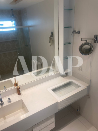 Imagem Casa com 3 Quartos à Venda, 200 m² em Recreio Dos Bandeirantes - Rio De Janeiro