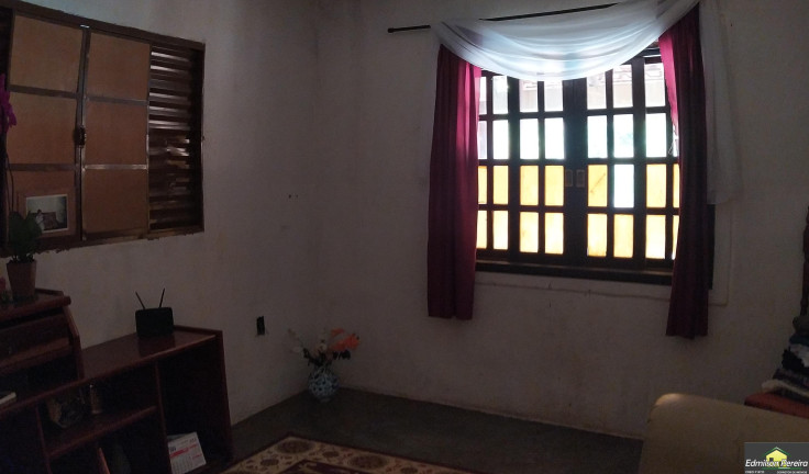 Imagem Casa com 3 Quartos à Venda, 80 m² em Califórnia - Londrina