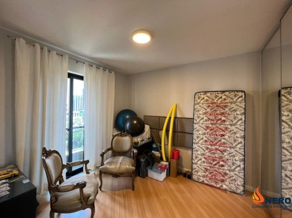 Imagem Imóvel com 4 Quartos à Venda, 220 m² em Itaim Bibi - São Paulo Imagem Imóvel com 4 Quartos à Venda, 220 m² em Itaim Bibi - São Paulo