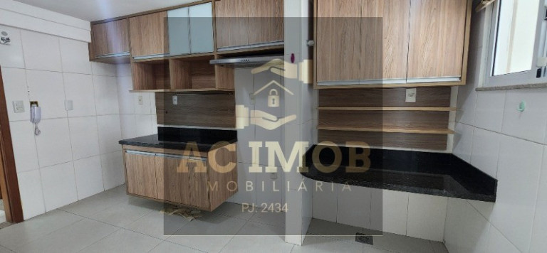 Imagem Imóvel com 3 Quartos à Venda, 112 m² em Centro - Lauro De Freitas