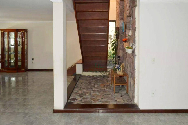 Imagem Casa com 6 Quartos à Venda ou Locação, 507 m² em São Francisco - Niterói Imagem Casa com 6 Quartos à Venda ou Locação, 507 m² em São Francisco - Niterói