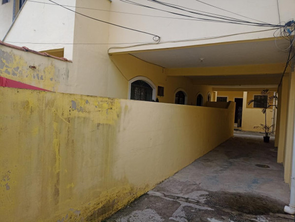Imagem Casa com 9 Quartos à Venda, 225 m² em Campo Grande - Rio De Janeiro Imagem Casa com 9 Quartos à Venda, 225 m² em Campo Grande - Rio De Janeiro