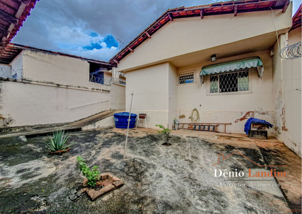 Imagem Casa com 3 Quartos à Venda, 120 m² em Sagrada Família - Montes Claros