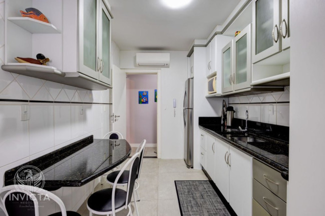 Imagem Apartamento com 3 Quartos à Venda, 135 m² em Centro - Balneário Camboriú Imagem Apartamento com 3 Quartos à Venda, 135 m² em Centro - Balneário Camboriú
