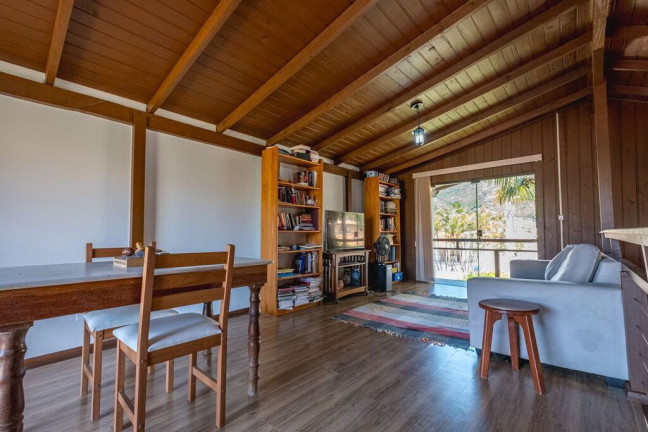 Imagem Casa com 4 Quartos à Venda, 149 m² em Armação Do Pântano Do Sul - Florianópolis Imagem Casa com 4 Quartos à Venda, 149 m² em Armação Do Pântano Do Sul - Florianópolis