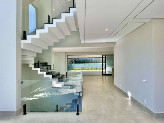 Imagem Casa com 4 Quartos à Venda, 394 m² em Jardim Indaiá - Embu Das Artes Imagem Casa com 4 Quartos à Venda, 394 m² em Jardim Indaiá - Embu Das Artes