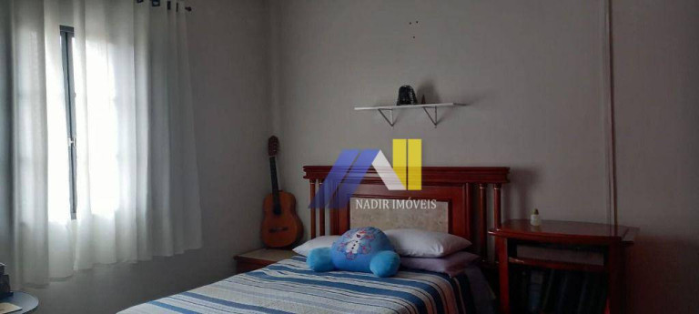 Imagem Casa com 3 Quartos à Venda, 185 m² em Saúde - Pouso Alegre Imagem Casa com 3 Quartos à Venda, 185 m² em Saúde - Pouso Alegre