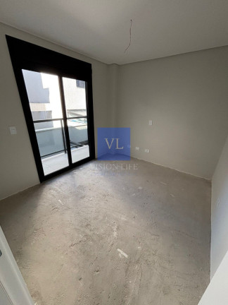 Imagem Casa com 3 Quartos à Venda, 129 m² em Uberaba - Curitiba Imagem Casa com 3 Quartos à Venda, 129 m² em Uberaba - Curitiba