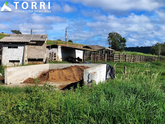 Imagem Imóvel com 6 Quartos à Venda, 500 m² em Centro - Angatuba Imagem Imóvel com 6 Quartos à Venda, 500 m² em Centro - Angatuba