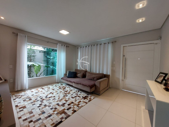 Imagem Casa com 3 Quartos à Venda,  em Floresta - Joinville
