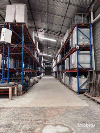 Imagem Galpão para Alugar, 1.930 m² em Tabapuá - Caucaia Imagem Galpão para Alugar, 1.930 m² em Tabapuá - Caucaia