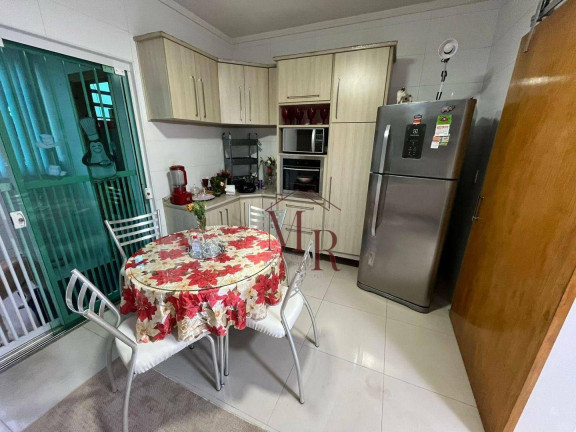 Imagem Casa com 4 Quartos à Venda, 239 m² em Embaré - Santos
