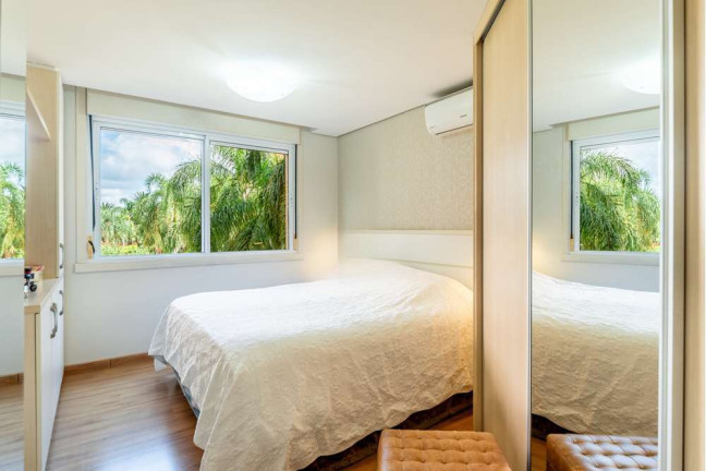 Imagem Imóvel com 3 Quartos à Venda, em Jardim Europa - Porto Alegre Imagem Imóvel com 3 Quartos à Venda, em Jardim Europa - Porto Alegre