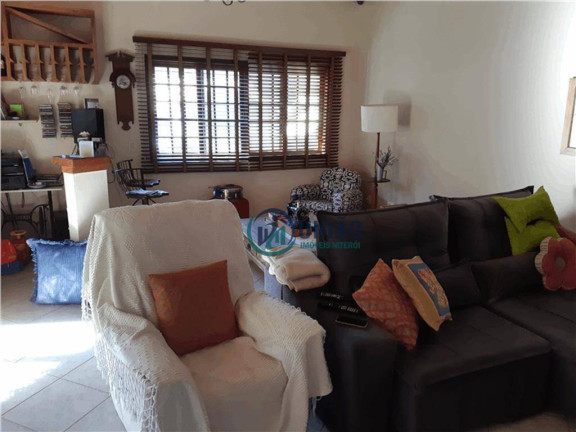 Imagem Casa com 3 Quartos à Venda, 300 m² em Itaipu - Niterói Imagem Casa com 3 Quartos à Venda, 300 m² em Itaipu - Niterói