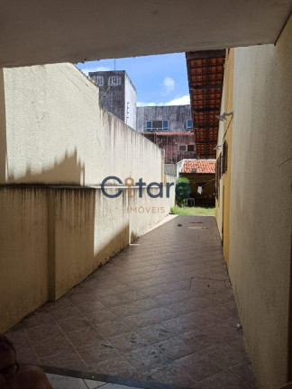 Imagem Casa com 3 Quartos à Venda, 320 m² em Tauape - Fortaleza Imagem Casa com 3 Quartos à Venda, 320 m² em Tauape - Fortaleza