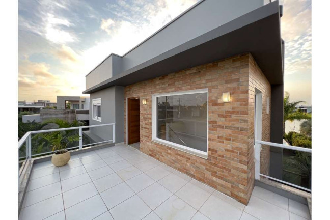 Imagem Casa com 3 Quartos à Venda, 201 m² em Centro - Xangri-lá