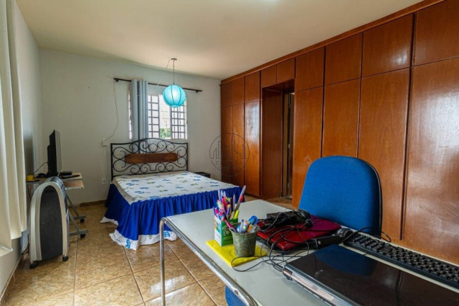Imagem Casa com 5 Quartos à Venda, 475 m² em Setor Habitacional Arniqueira (águas Claras) - Brasília Imagem Casa com 5 Quartos à Venda, 475 m² em Setor Habitacional Arniqueira (águas Claras) - Brasília