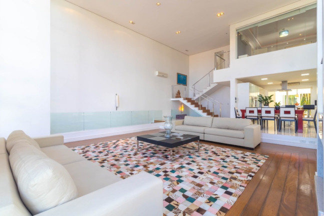 Imagem Casa com 3 Quartos à Venda, 389 m² em Boa Vista - Porto Alegre Imagem Casa com 3 Quartos à Venda, 389 m² em Boa Vista - Porto Alegre