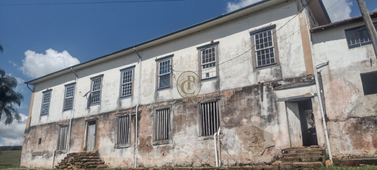 Imagem Fazenda à Venda, 100 m² em Centro - Aiuruoca Imagem Fazenda à Venda, 100 m² em Centro - Aiuruoca