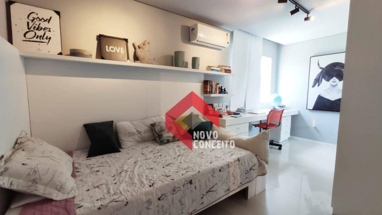 Imagem Casa com 4 Quartos à Venda, 350 m² em De Lourdes - Fortaleza Imagem Casa com 4 Quartos à Venda, 350 m² em De Lourdes - Fortaleza
