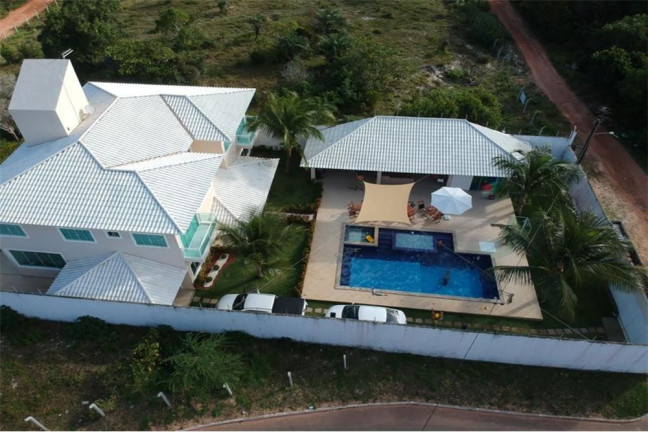 Imagem Casa com 7 Quartos à Venda, 680 m² em Praia De Guarajuba - Camaçari Imagem Casa com 7 Quartos à Venda, 680 m² em Praia De Guarajuba - Camaçari