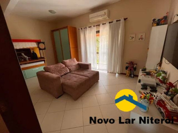 Imagem Casa com 4 Quartos à Venda, 500 m² em Itaipu - Niterói Imagem Casa com 4 Quartos à Venda, 500 m² em Itaipu - Niterói
