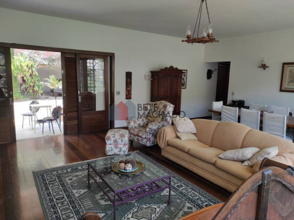 Imagem Casa com 3 Quartos à Venda, 210 m² em Albuquerque - Teresópolis