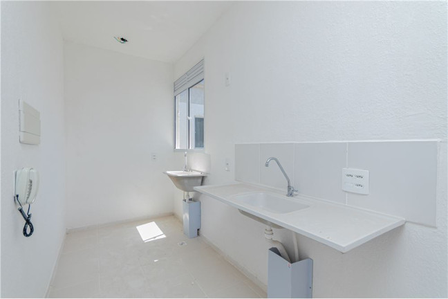 Imagem Imóvel com 2 Quartos à Venda, em Rio Branco - Canoas Imagem Imóvel com 2 Quartos à Venda, em Rio Branco - Canoas
