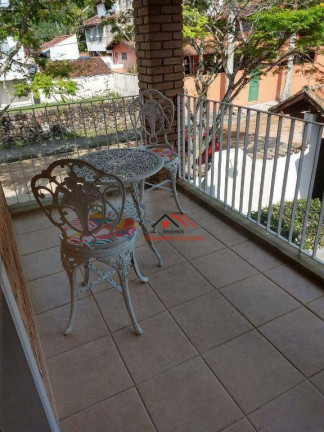 Imagem Sobrado com 4 Quartos à Venda, 218 m² em Massaguaçu - Caraguatatuba
