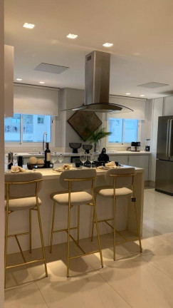 Imagem Apartamento com 3 Quartos à Venda, 186 m² em Barra Sul - Balneário Camboriú Imagem Apartamento com 3 Quartos à Venda, 186 m² em Barra Sul - Balneário Camboriú