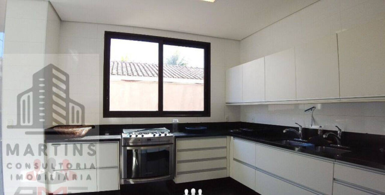 Imagem Casa com 7 Quartos à Venda, em Riviera - Bertioga Imagem Casa com 7 Quartos à Venda, em Riviera - Bertioga