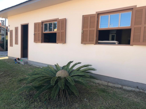 Imagem Imóvel com 4 Quartos à Venda, 160 m² em Centro - Garopaba Imagem Imóvel com 4 Quartos à Venda, 160 m² em Centro - Garopaba