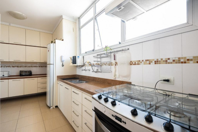 Imagem Apartamento com 3 Quartos à Venda, 180 m² em Itaim Bibi - São Paulo Imagem Apartamento com 3 Quartos à Venda, 180 m² em Itaim Bibi - São Paulo