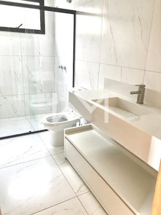 Imagem Casa com 3 Quartos à Venda, 264 m² em Tanque - Atibaia Imagem Casa com 3 Quartos à Venda, 264 m² em Tanque - Atibaia