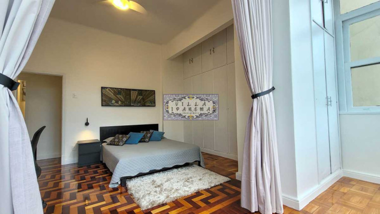 Imagem Apartamento com 3 Quartos à Venda, 130 m² em Copacabana - Rio De Janeiro