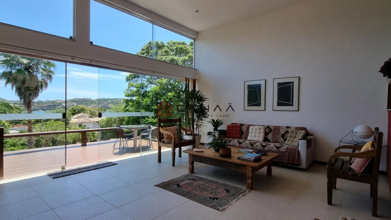 Imagem Casa com 6 Quartos à Venda, 500 m² em Ferradura - Armação Dos Búzios Imagem Casa com 6 Quartos à Venda, 500 m² em Ferradura - Armação Dos Búzios