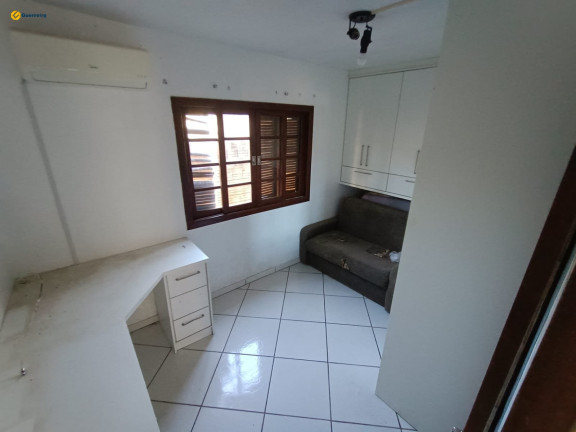 Imagem Casa com 3 Quartos à Venda, 374 m² em Campeche - Florianópolis Imagem Casa com 3 Quartos à Venda, 374 m² em Campeche - Florianópolis