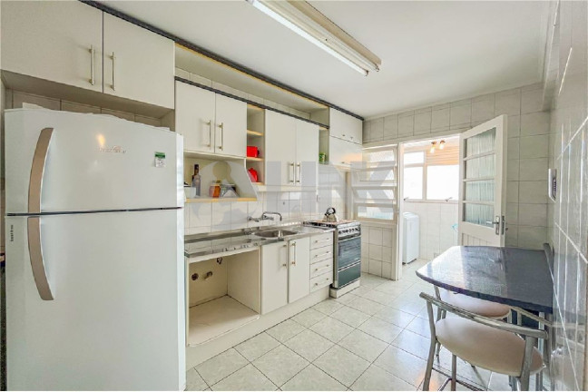 Imagem Apartamento com 1 Quarto à Venda, 56 m² em Passo Da Areia - Porto Alegre