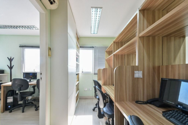 Sala Comercial à Venda, 121 m² em Barra Funda - São Paulo