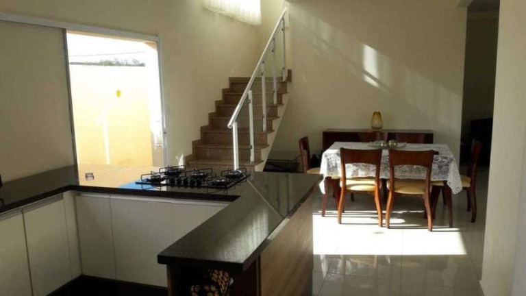 Imagem Casa com 4 Quartos à Venda, 240 m² em Condomínio Terras Do Vale - Caçapava Imagem Casa com 4 Quartos à Venda, 240 m² em Condomínio Terras Do Vale - Caçapava
