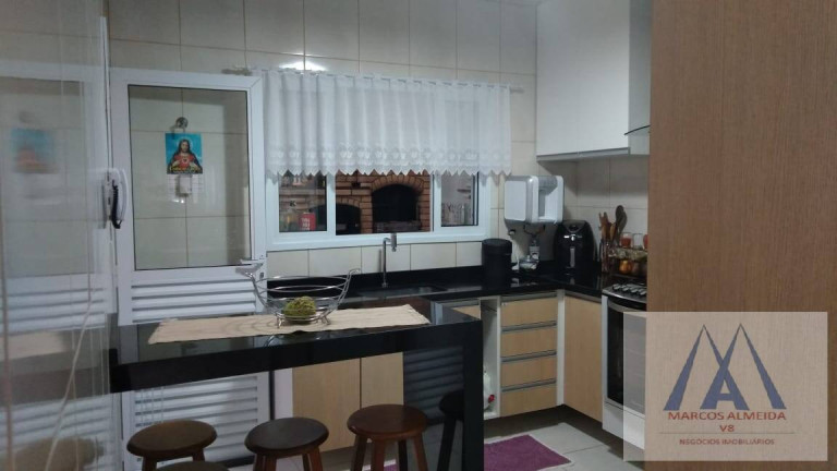 Imagem Sobrado com 3 Quartos à Venda, 180 m² em Vila Cecília - Mogi Das Cruzes Imagem Sobrado com 3 Quartos à Venda, 180 m² em Vila Cecília - Mogi Das Cruzes