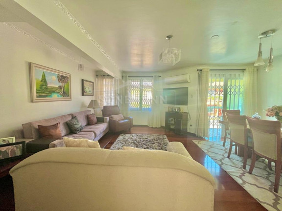 Imagem Casa com 3 Quartos à Venda, 317 m² em Abraão - Florianópolis