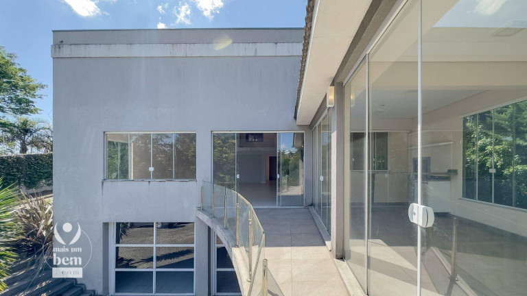 Imagem Casa com 4 Quartos à Venda, 600 m² em Uberaba - Curitiba