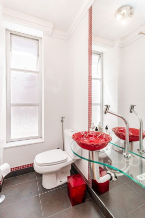 Imagem Apartamento com 3 Quartos à Venda, 110 m² em Moinhos De Vento - Porto Alegre Imagem Apartamento com 3 Quartos à Venda, 110 m² em Moinhos De Vento - Porto Alegre